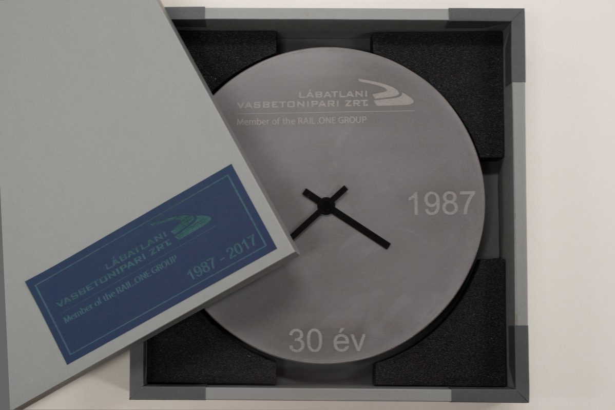 Unique wallclock as corporate gift with gift branded giftbox