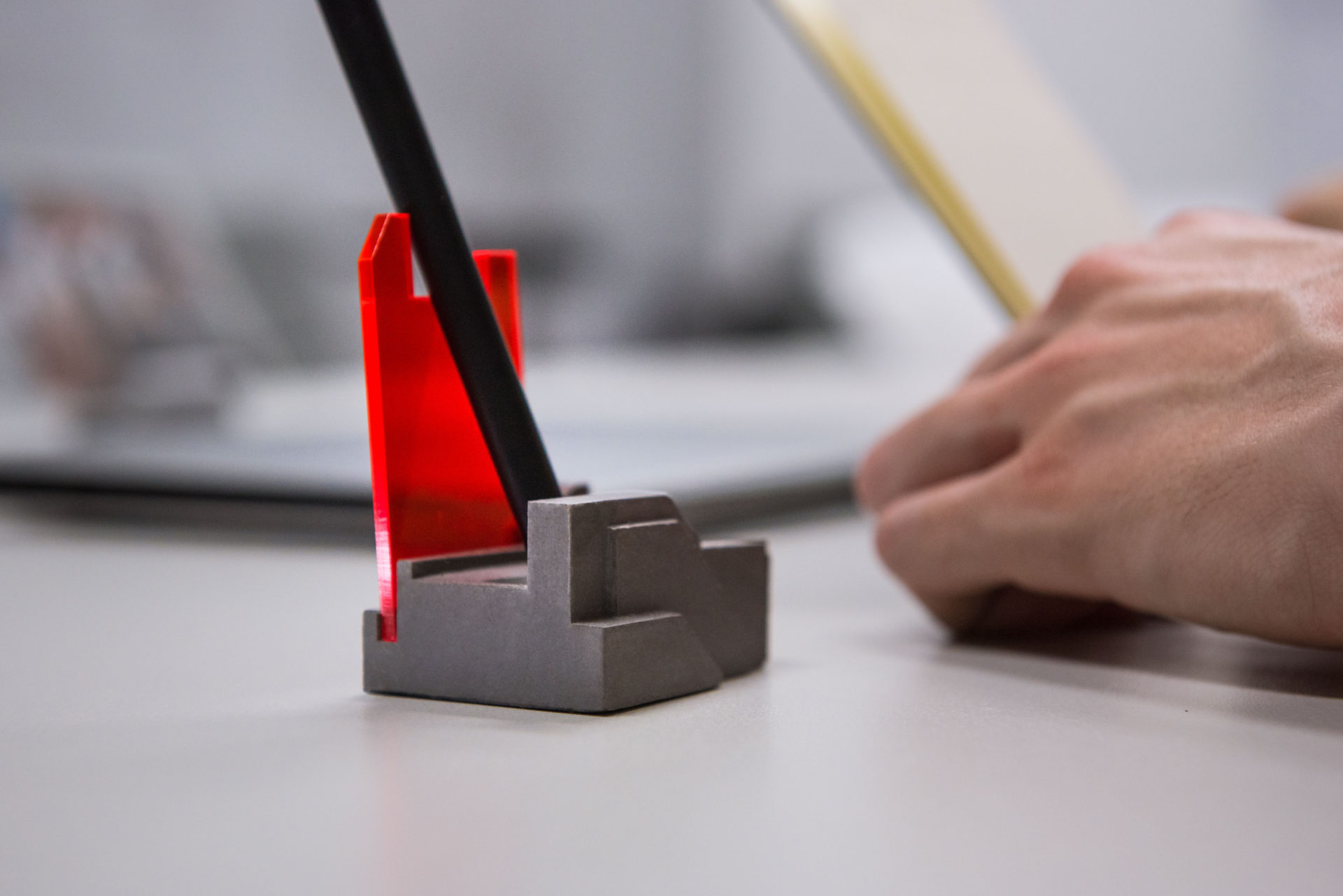 Cool design tabletop pen holder