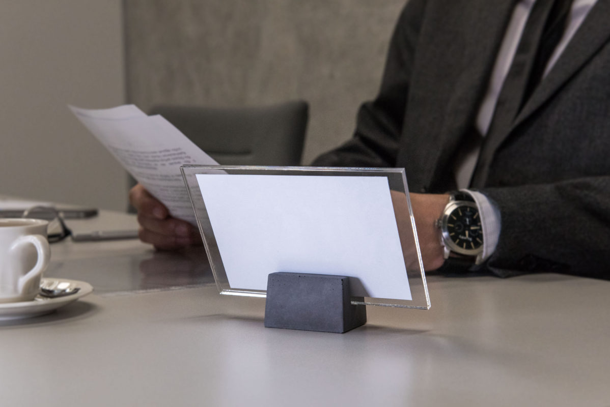 Modern tabletop photo holder