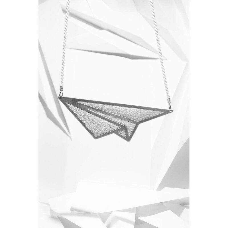 paper ariplane necklace